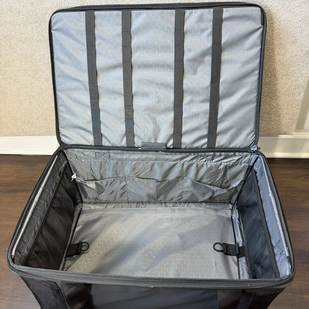 NWT OGIO Gear Mega Cube Zip-Top Gear Bag Tote w/ Handle - Black